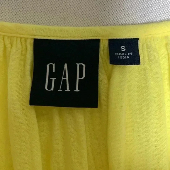 GAP Women’s Long Sleeve Top, Size S. - Picture 2 of 3